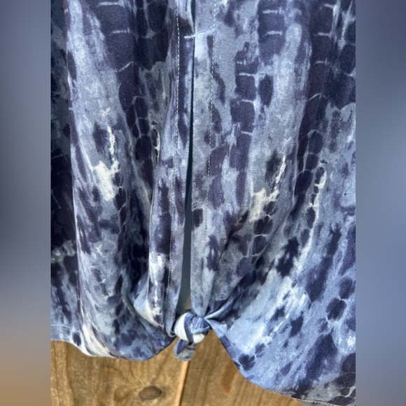 Old Navy Active Breathe tank - Picture 6 of 10